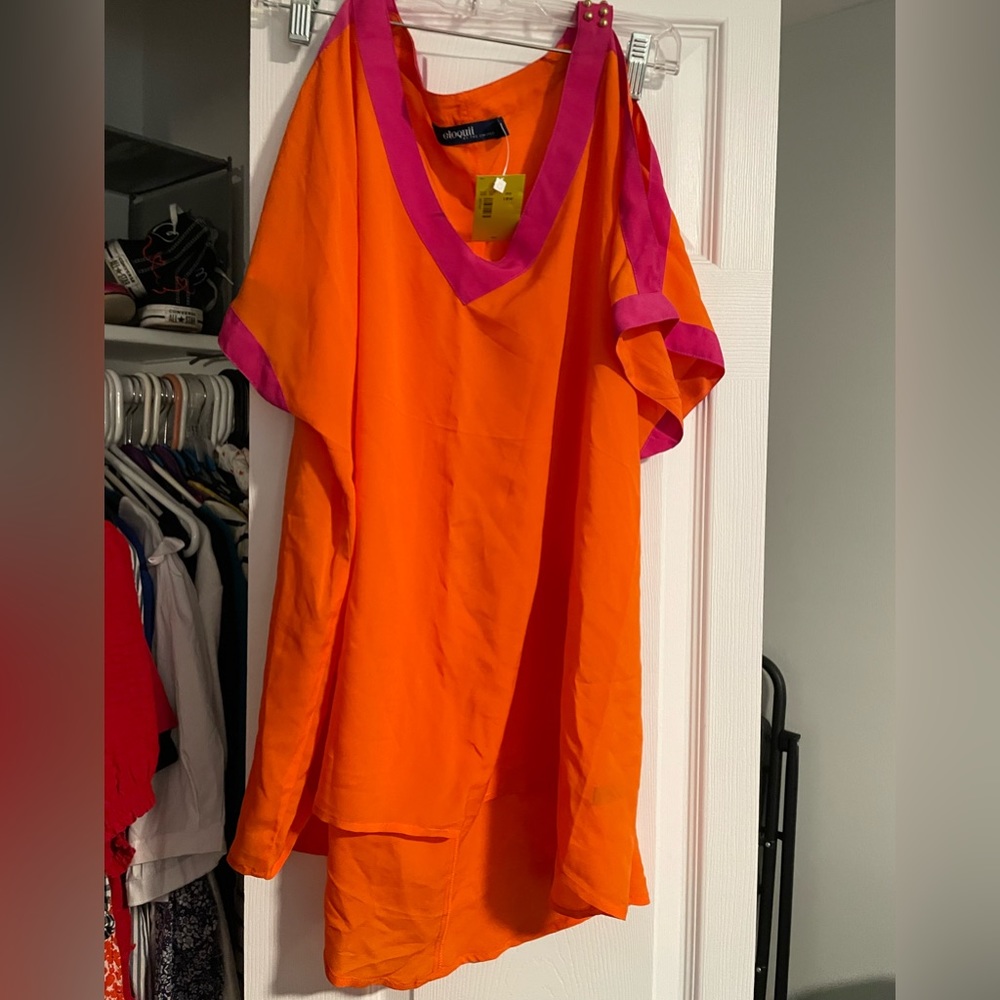 Cold shoulder Eloquii top